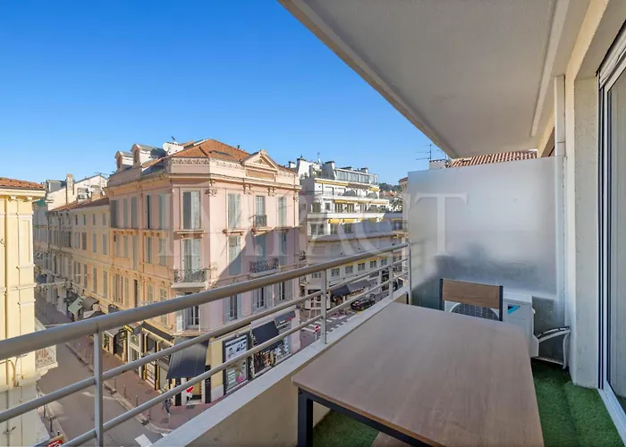 Appartement Croisette 2034 - For Rent Cannes