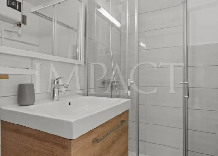 Croisette 2034 - For Rent شقة كان